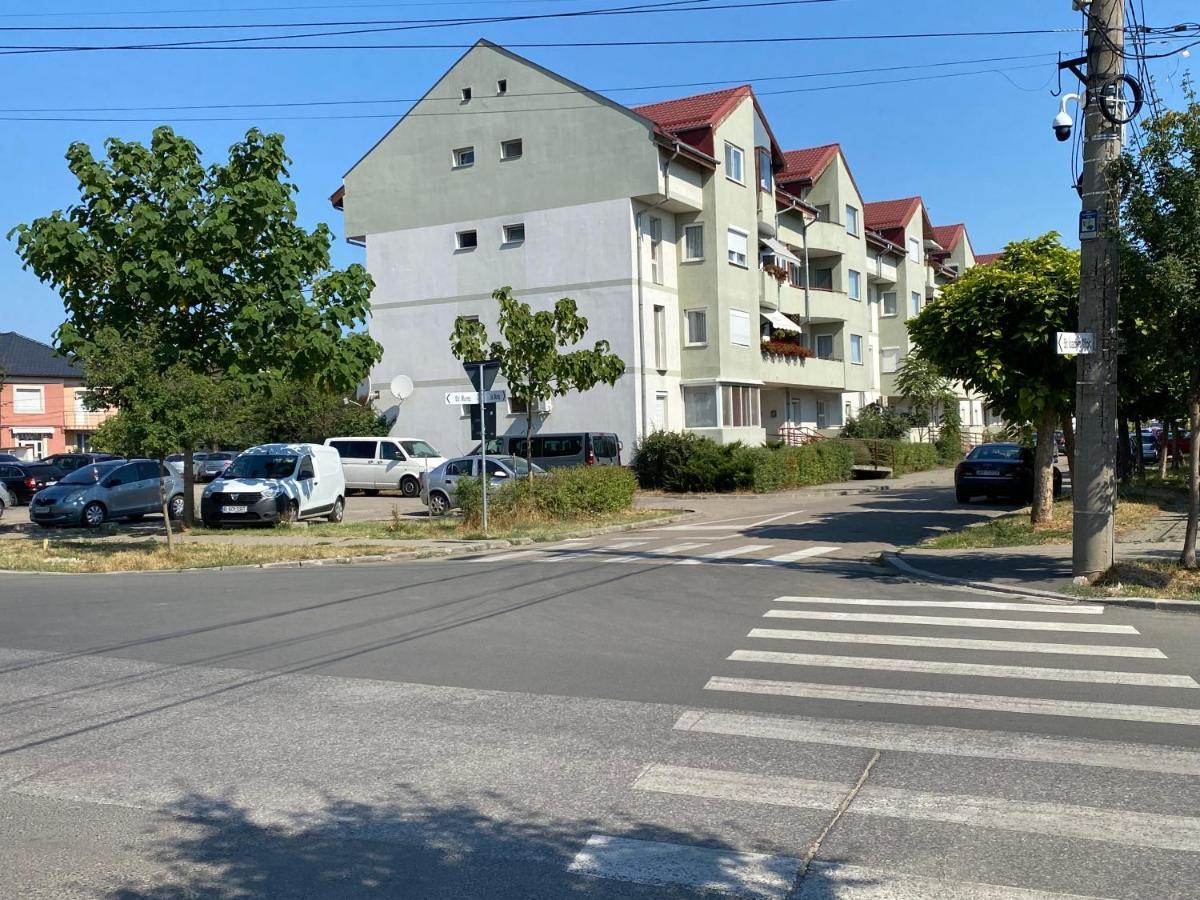 Apartament Raluca - Self Check-In Timisoara Ngoại thất bức ảnh